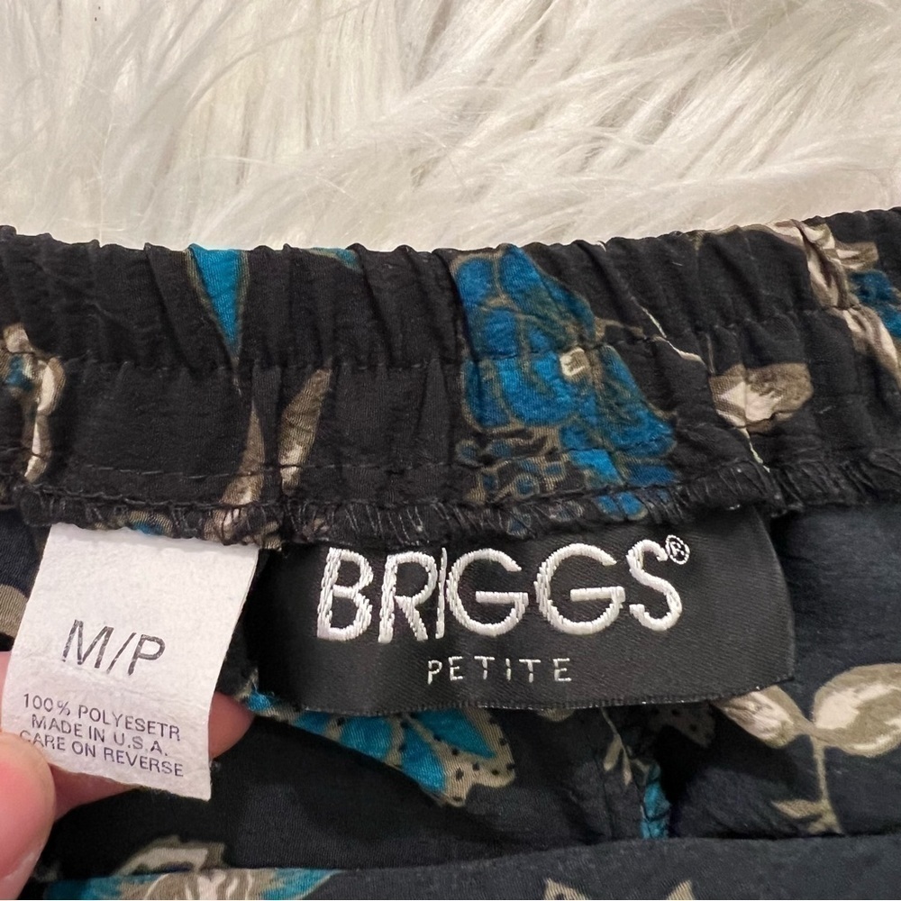 Briggs Women's Size Medium Petite Midi Skirt Black Blue Floral Side Slits - Picture 9 of 9